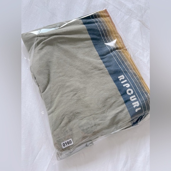 Rip Curl Scenic Waves Oversized Crop Long Sleeve Tee L - Picture 13 of 13